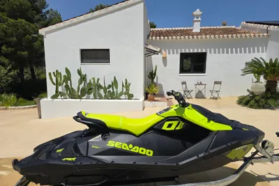 2023 Sea-Doo SPARK TRIXX 3up