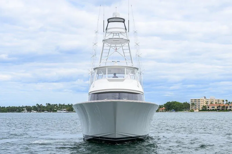 Twin Reels Yacht Photos Pics Viking 68 Twin Reels - Bow