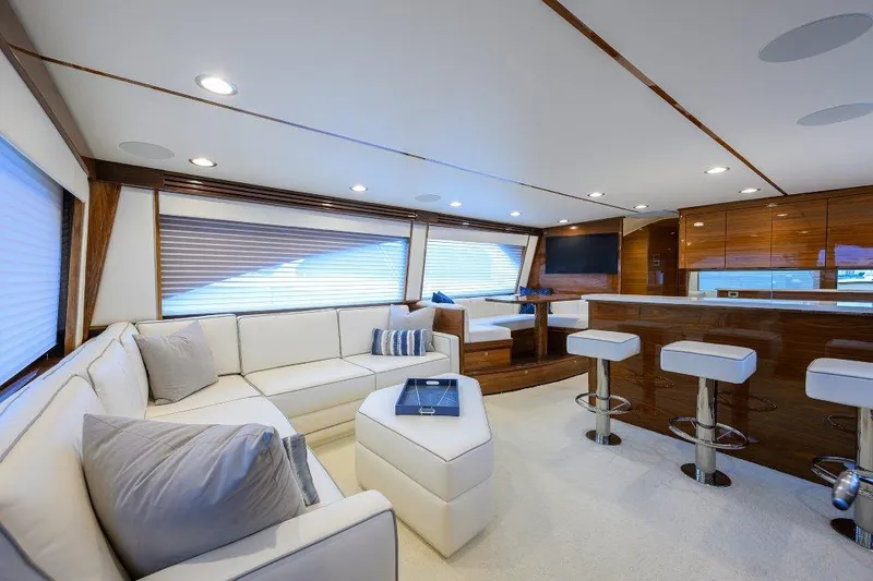 Twin Reels Yacht Photos Pics Viking 68 Twin Reels - Salon