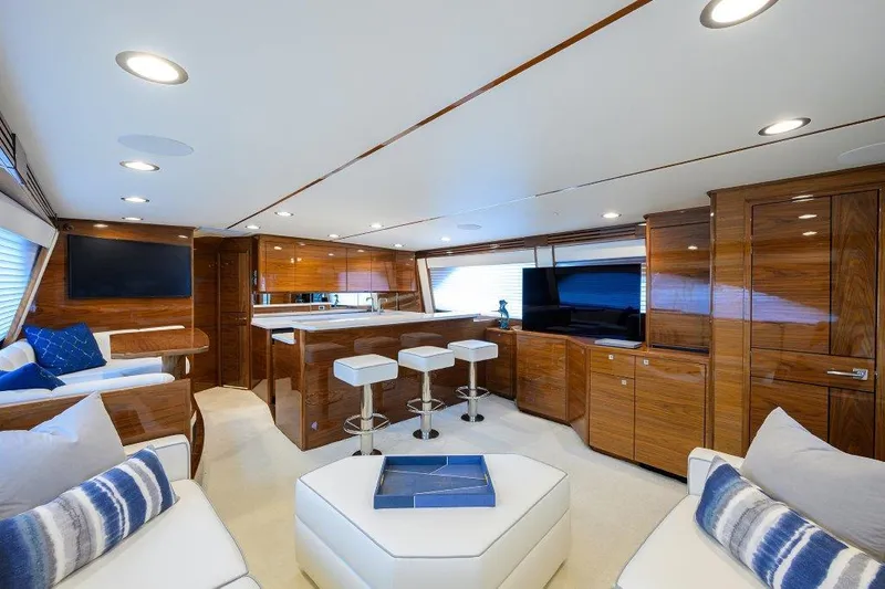 Twin Reels Yacht Photos Pics Viking 68 Twin Reels - Salon