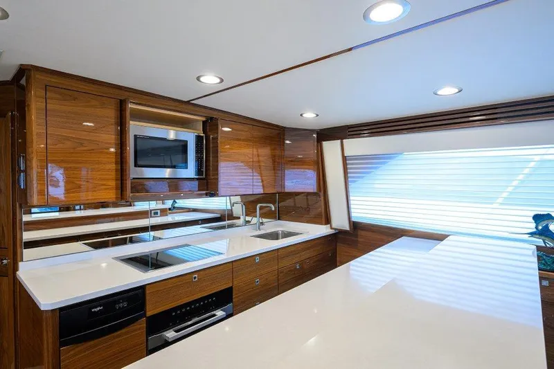 Twin Reels Yacht Photos Pics Viking 68 Twin Reels - Galley