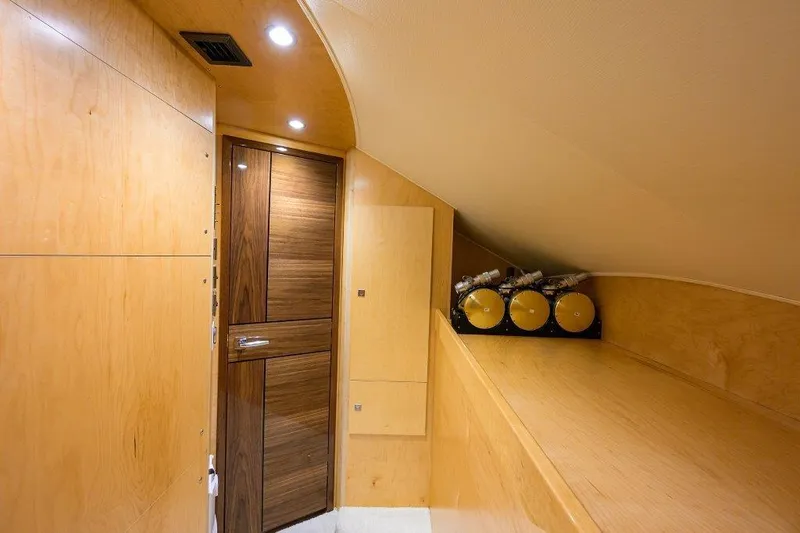 Twin Reels Yacht Photos Pics Viking 68 Twin Reels - Pantry