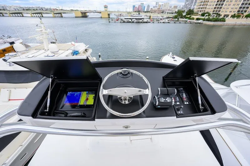 Twin Reels Yacht Photos Pics Viking 68 Twin Reels - Tower