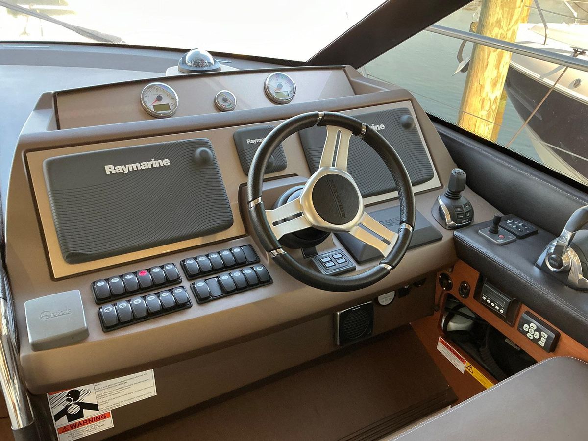 2015 Prestige 50 