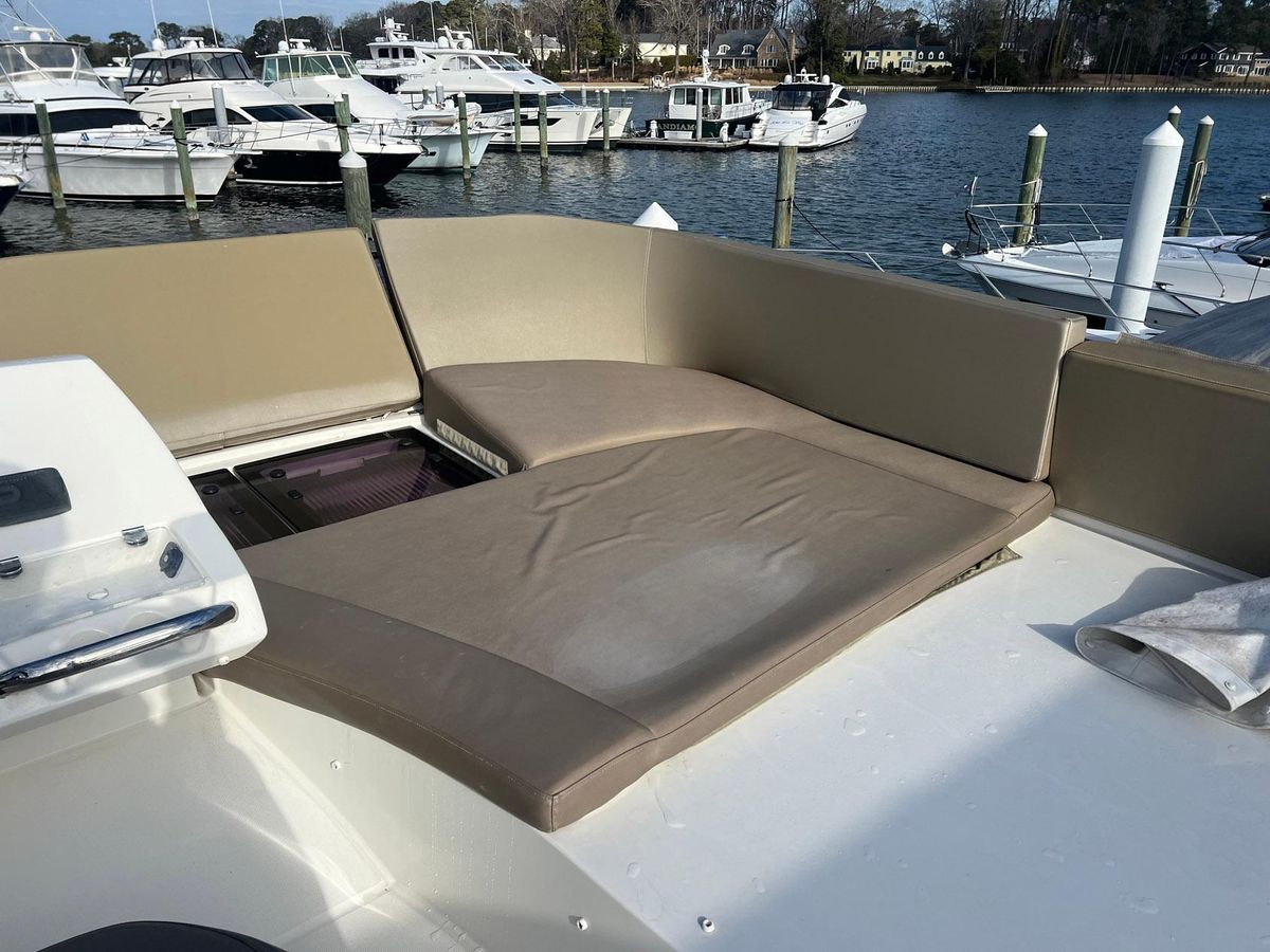 2015 Prestige 50 