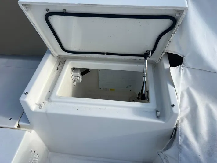 Relax Yacht Photos Pics 