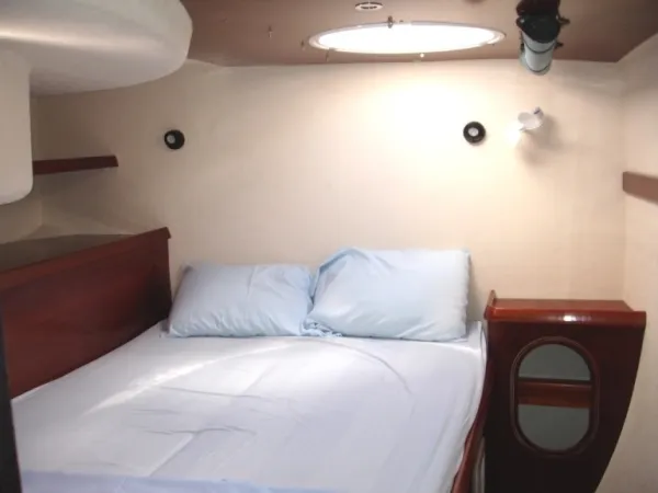 Ocean Mandalay Yacht Photos Pics Cabin of Fountaine Pajot Belize 43 yacht, year 2003.