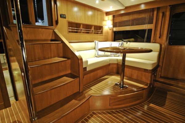 Pilothouse Settee
