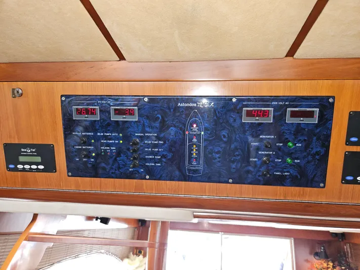  Yacht Photos Pics Control panel of 1998 Astondoa 72 GLX Extended Platform yacht.