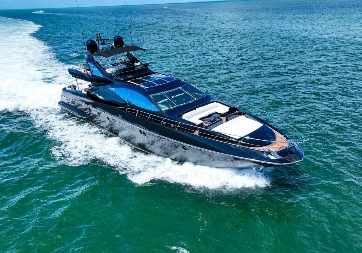 2008 Azimut 103