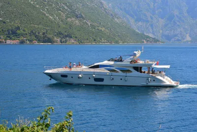 Azimut 98 Leonardo