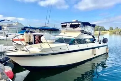 Skipjack 28 Flybridge