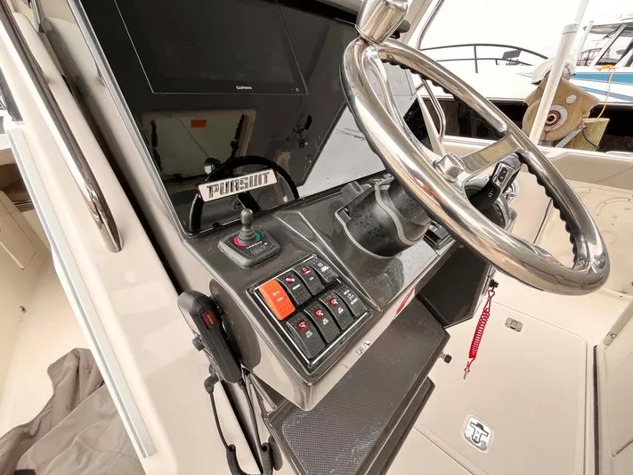 Heads Carolina Yacht Photos Pics 