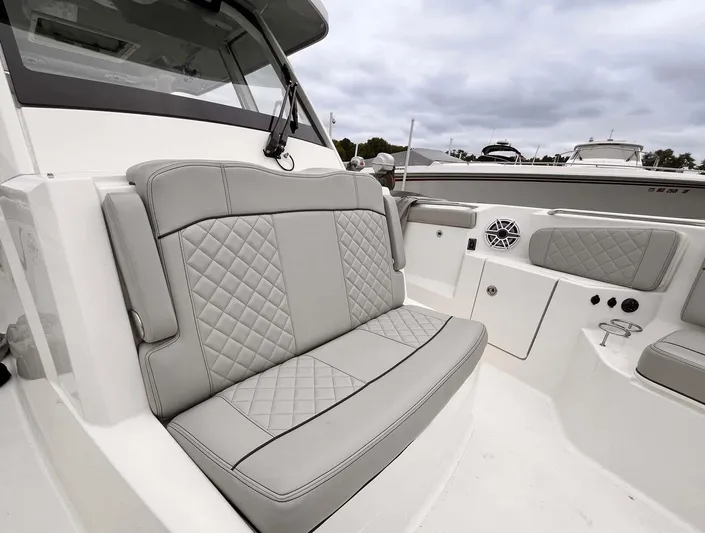 Heads Carolina Yacht Photos Pics 