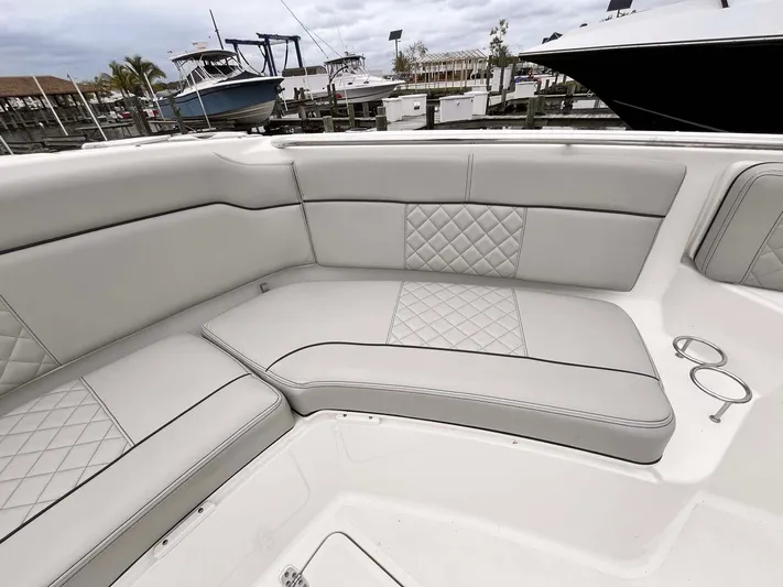 Heads Carolina Yacht Photos Pics 