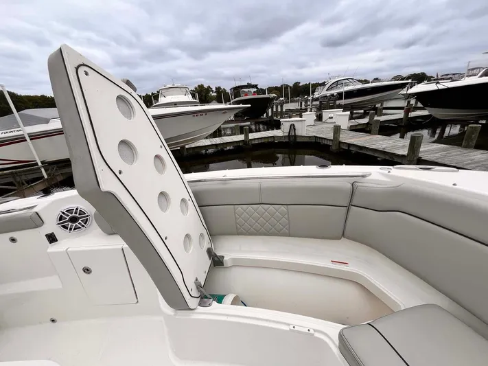 Heads Carolina Yacht Photos Pics 