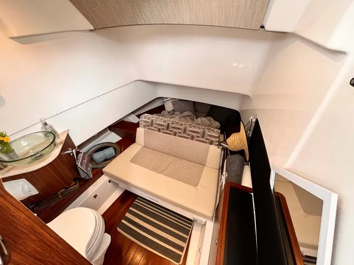 Heads Carolina Yacht Photos Pics 