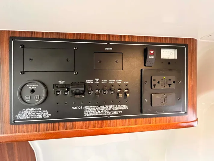 Heads Carolina Yacht Photos Pics 