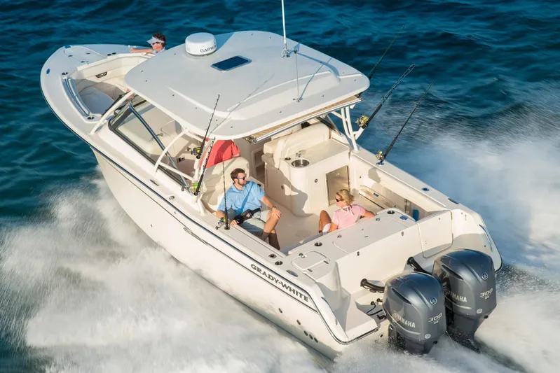  Yacht Photos Pics Manufacturer Provided Image