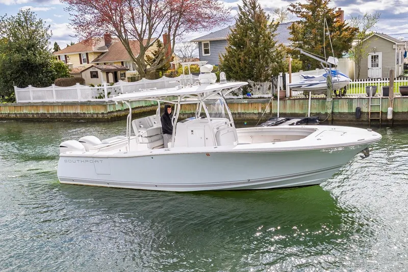 Makayla Lynam Yacht Photos Pics 