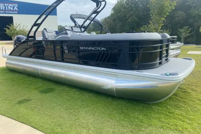 Bennington 24 LXSBA SPS Plus