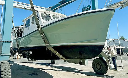 Riverwind Yacht Photos Pics 