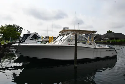 Grady-White Freedom 335