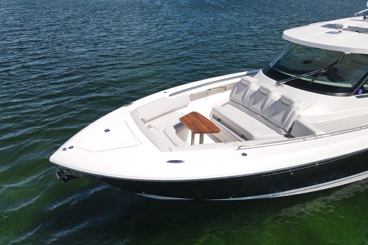 2024 Tiara Yachts 43 