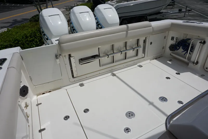 Bwce0469h819 Yacht Photos Pics 