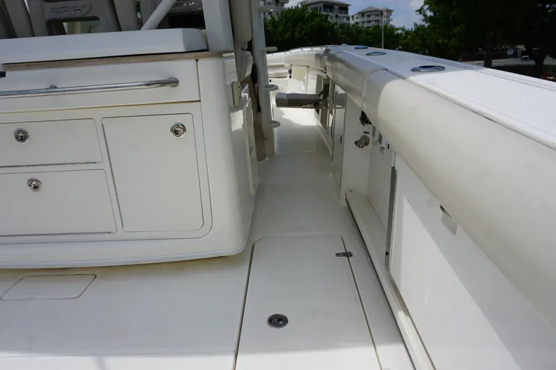 Bwce0469h819 Yacht Photos Pics 