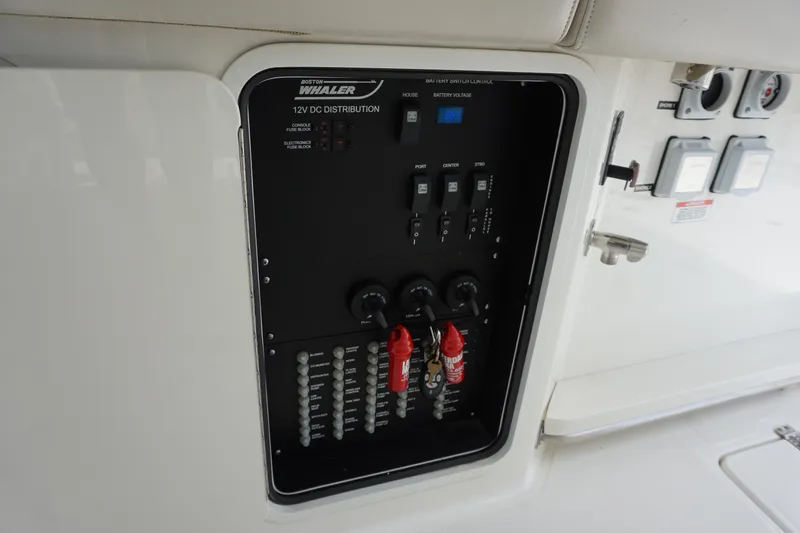 Bwce0469h819 Yacht Photos Pics 