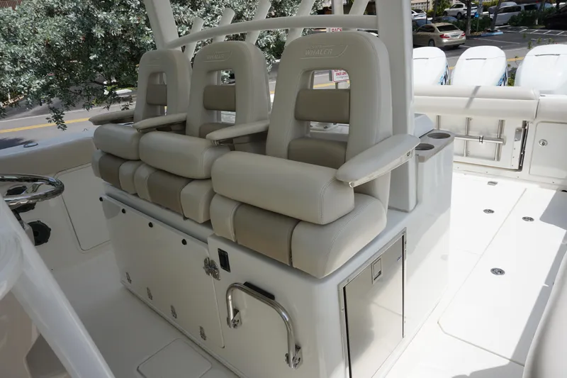 Bwce0469h819 Yacht Photos Pics 