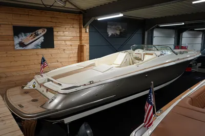 2016 Chris-Craft Corsair 32