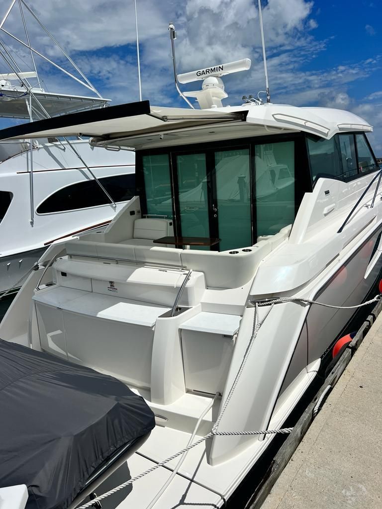 2023 Tiara Yachts 50 
