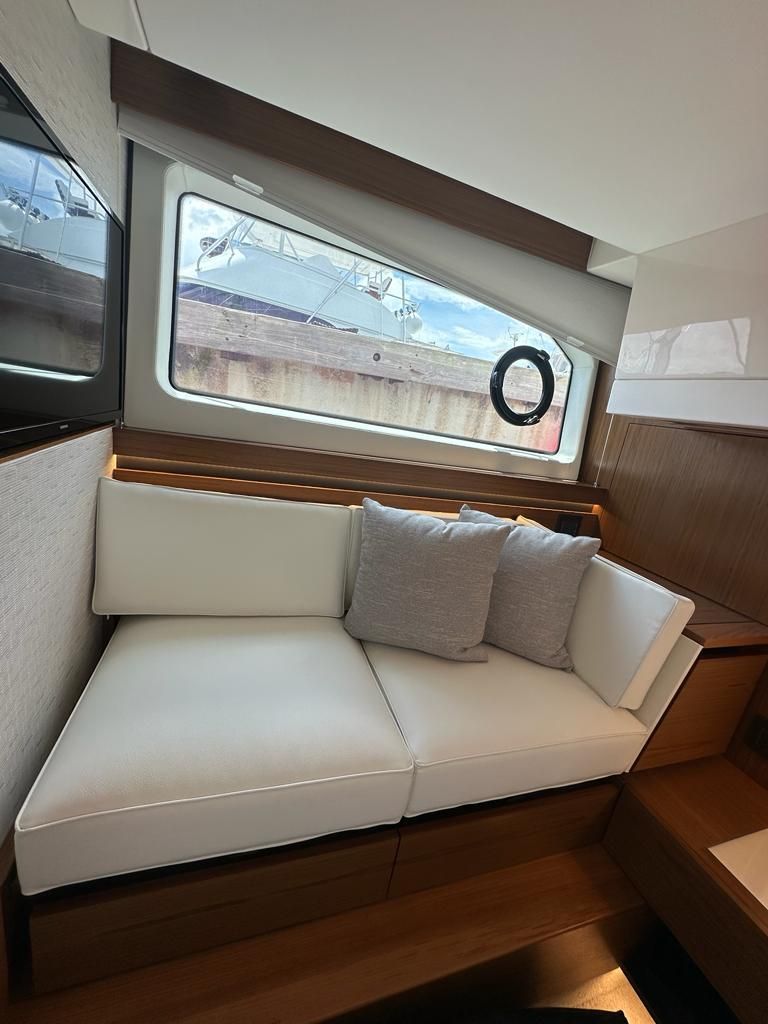 2023 Tiara Yachts 50 