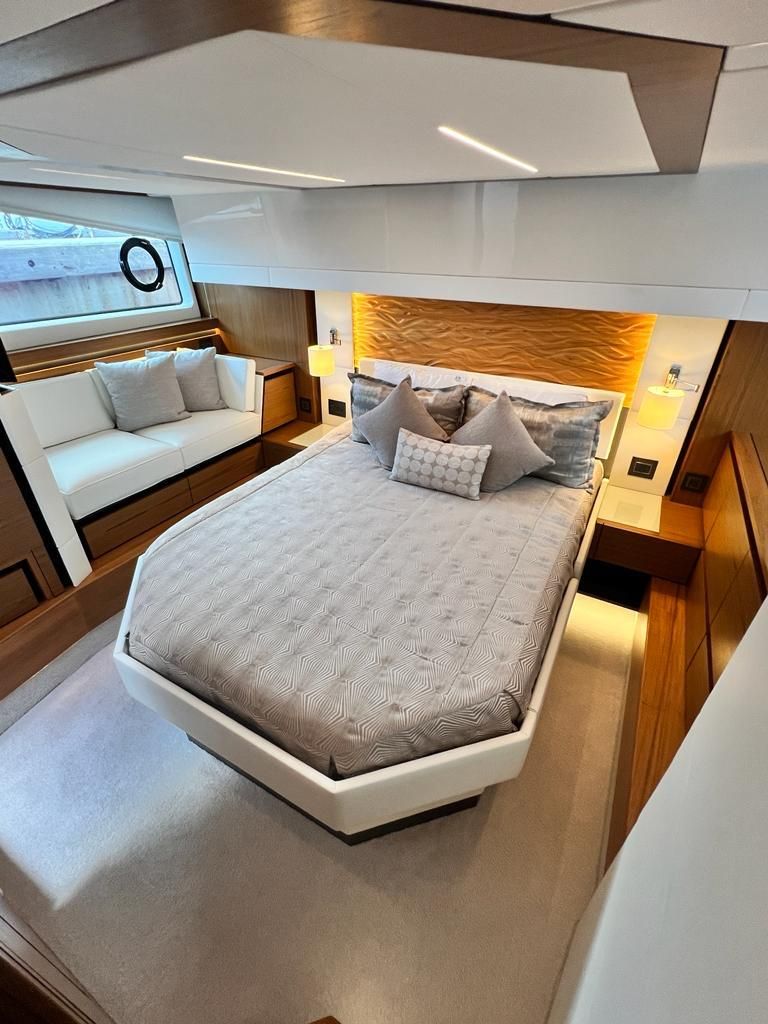 2023 Tiara Yachts 50 