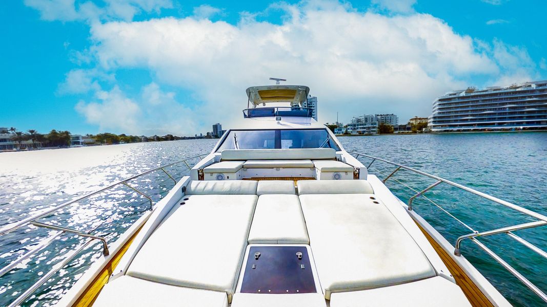 2016 Azimut 66 Flybridge