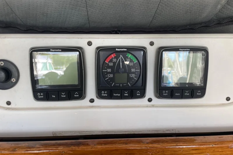  Yacht Photos Pics Raymarine navigation instruments on a 1999 Hunter 460 sailboat dashboard.