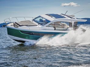 2022 Sealine C 390v