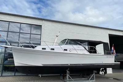 1999 Luhrs mainship