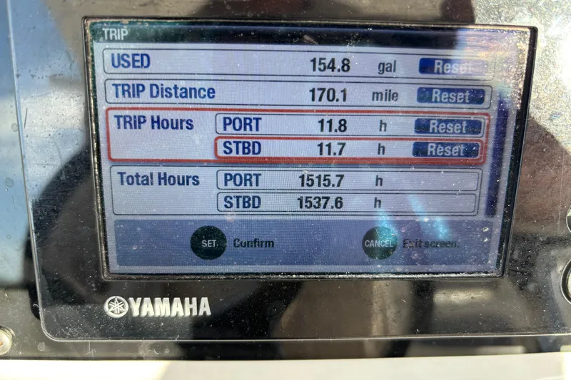 Liberty Call Yacht Photos Pics Yamaha display showing trip data for 2015 Edgewater 320CC boat.