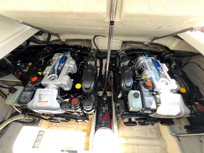  Yacht Photos Pics Twin engines of a 2017 Formula 37 Performance Cruiser.