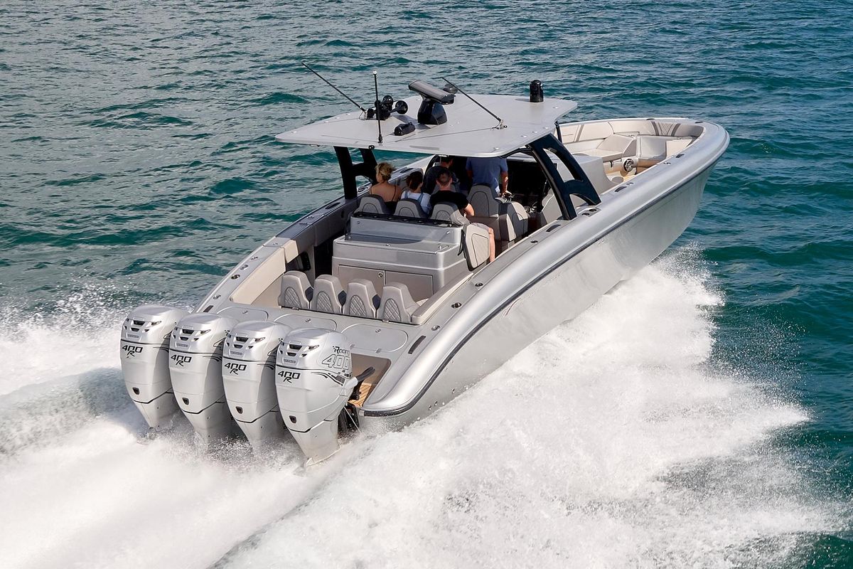 2018 Midnight Express 43 
