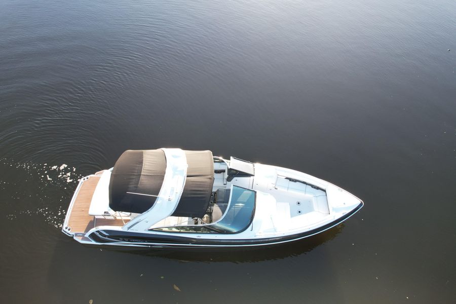 2015 Formula 330 Crossover Bowrider