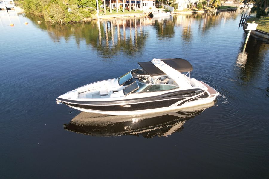 2015 Formula 330 Crossover Bowrider