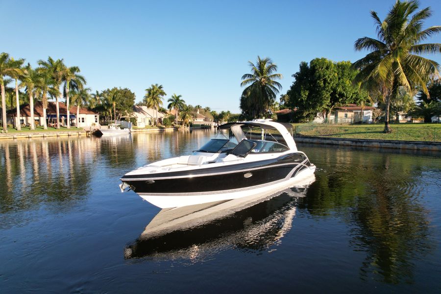 2015 Formula 330 Crossover Bowrider