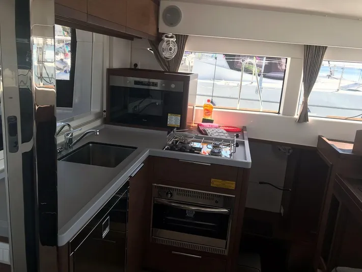  Yacht Photos Pics Lagoon 40