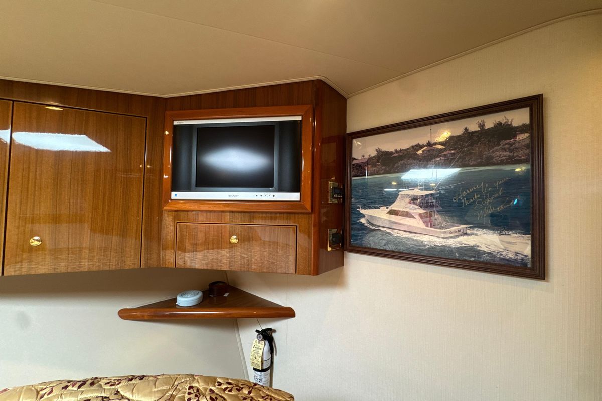 2006 Viking 56 