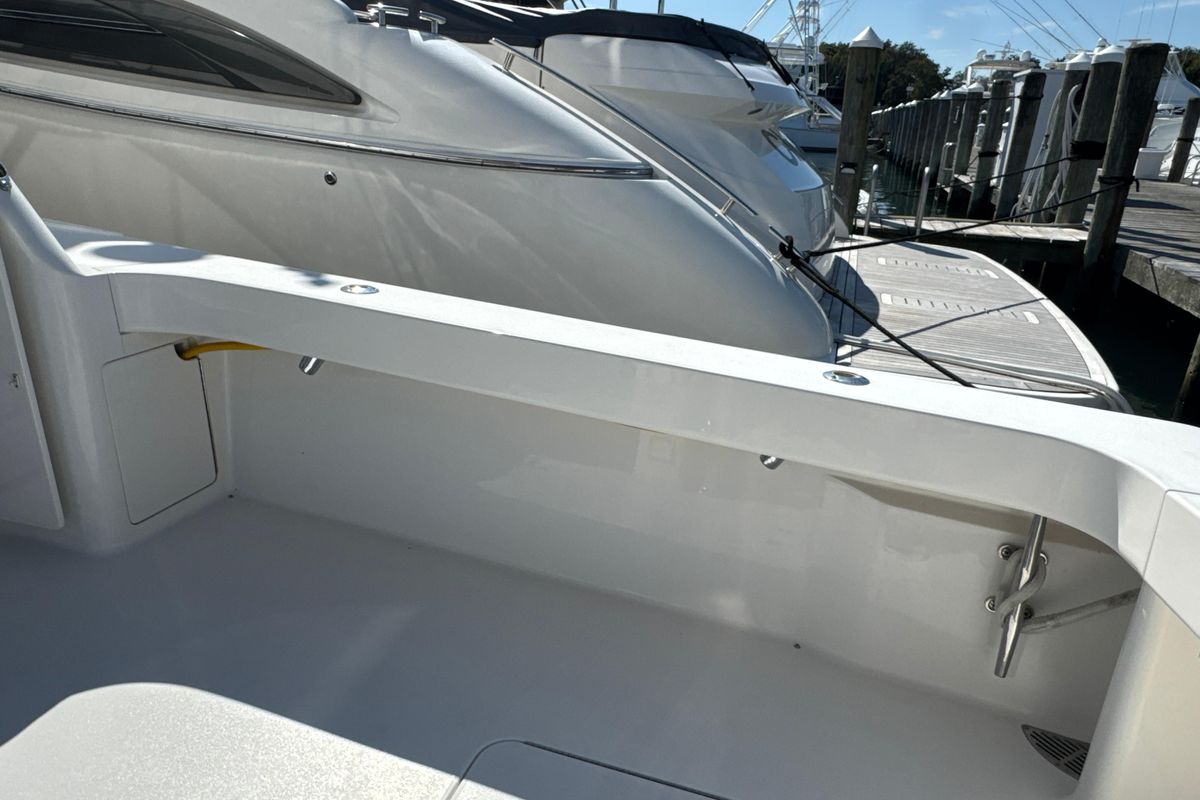 2006 Viking 56 