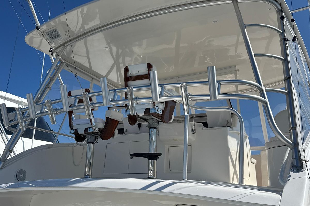 2006 Viking 56 